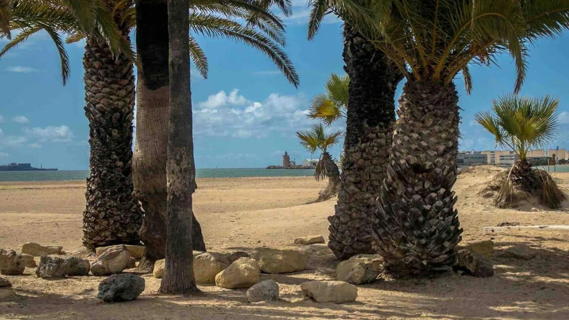 Cosy Apartment In El Puerto De Santa Maria 43 M² Parking